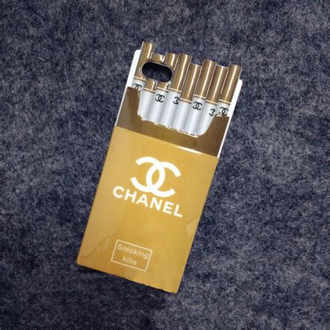 chanel hoesje sigaretten|Chanel phone case.